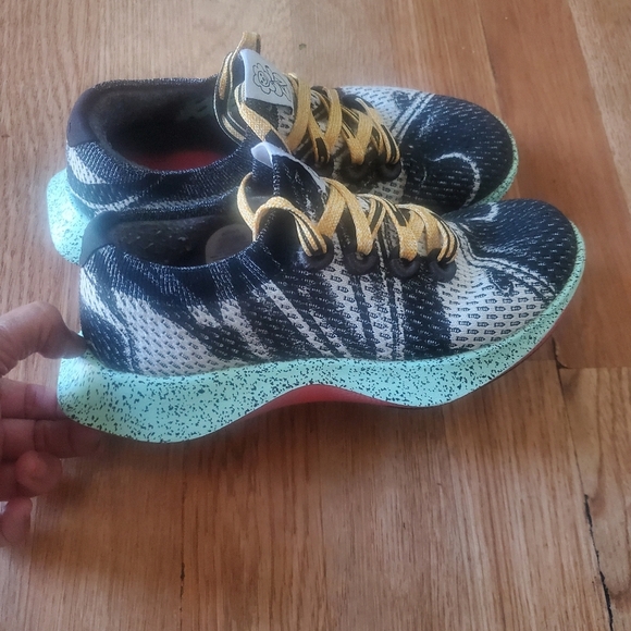 Allbirds x Braulio Amado Limited Edition Womans Multi Color Sneakers Size 5 - Picture 1 of 10
